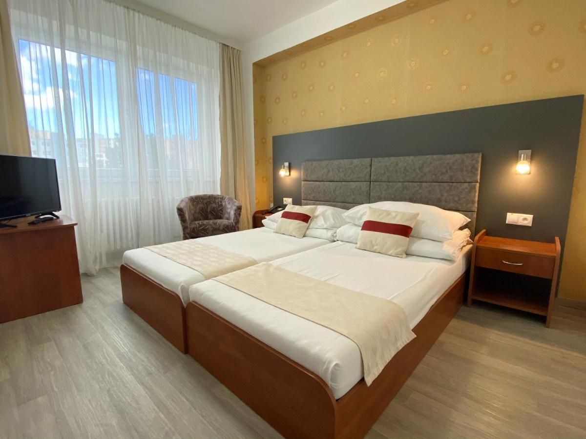 Hotel Baronka Bratislava Exterior photo